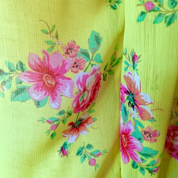 MISS SELFRIDGE LONDON YELLOW FLORAL TOP RUFFLES FLOUNCES CHIC SIZE SM like new - Picture 2 of 9